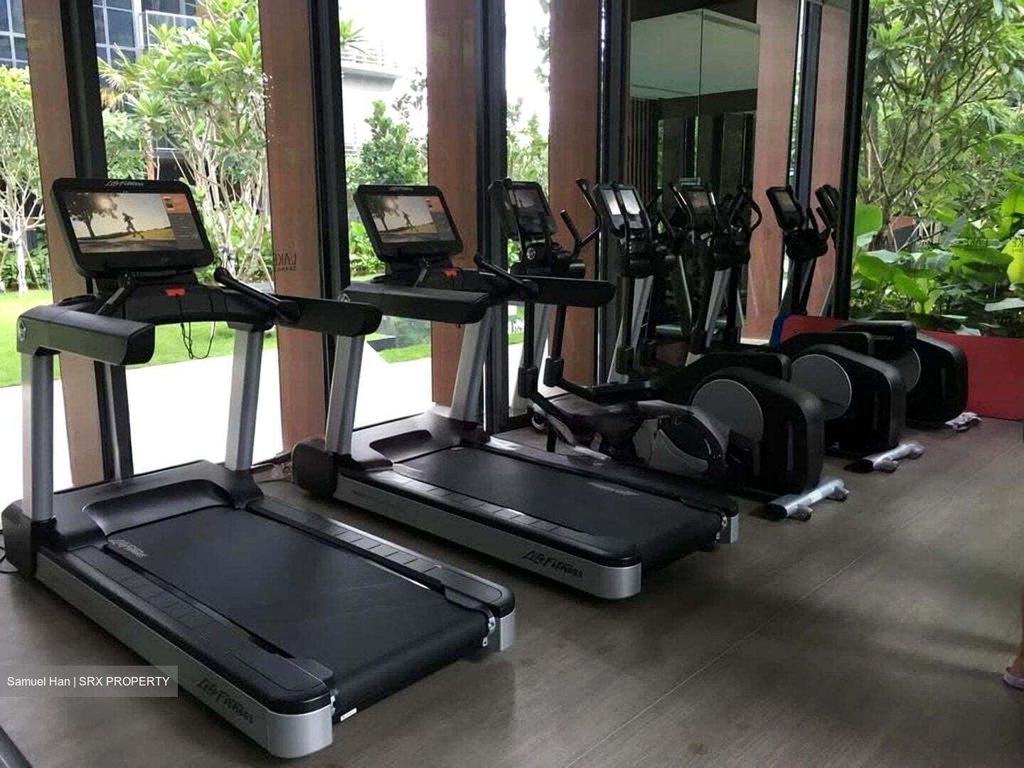 Lake Grande (D22), Condominium #551636231